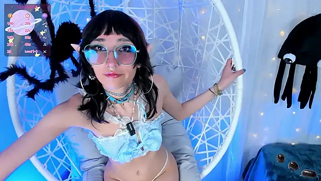 HoshiMiuu online show from November 11, 2025, 7:47 pm