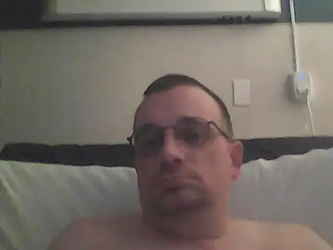 Snapshot of sweetgguyny chatting on October 30, 2025, 2:02 am sweetgguyny online show from October 30, 2025, 2:02 am