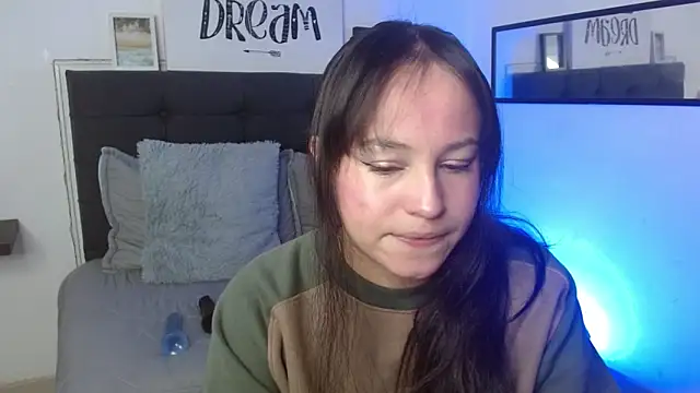 Eymmy 24 online show from September 16, 2025, 2:34 am