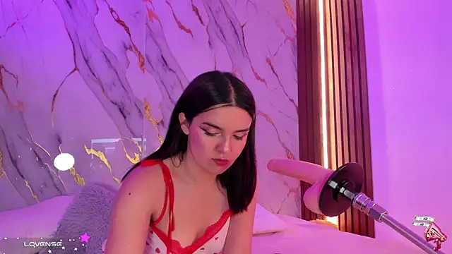 alicecute77 online show from September 11, 2025, 2:22 am