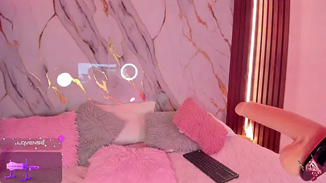 alicecute77 online show from September 16, 2025, 2:34 am