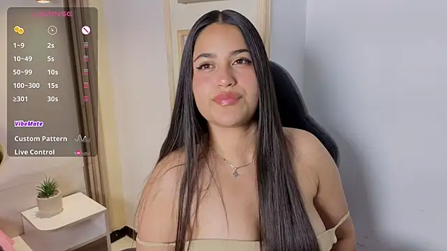 gabyjoness  online show from April 9, 2026, 6:41 am