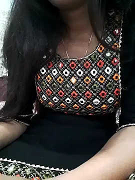 Snapshot of Aarti-kumri chatting on January 15, 2026, 5:05 pm Aarti-kumri online show from January 15, 2026, 5:05 pm