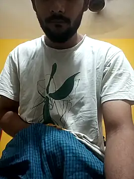 Snapshot of mayur_raaje chatting on May 4, 2026, 10:33 am mayur raaje online show from May 4, 2026, 10:33 am