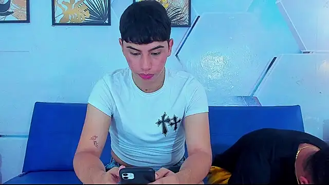 The boys at online show from October 10, 2025, 6:07 pm