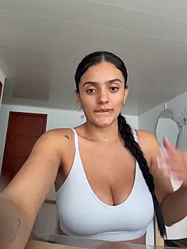 Snapshot of AnaaFaith_ chatting on April 27, 2026, 6:50 pm AnaaFaith online show from April 27, 2026, 6:50 pm