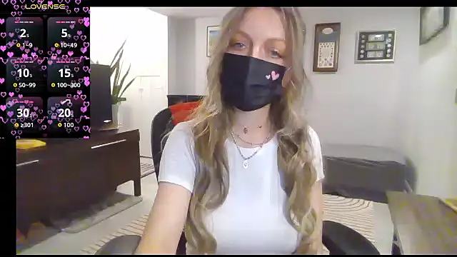 Magical Milf MelissaXX online show from September 28, 2025, 2:55 pm