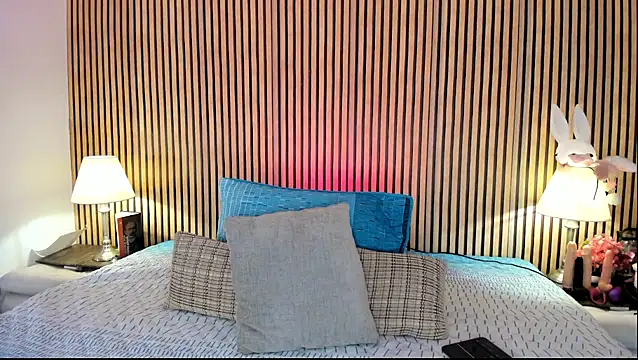 keeyla stone online show from February 4, 2026, 9:42 pm