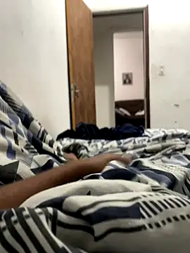 Kaua11225 online show from October 30, 2025, 12:01 am