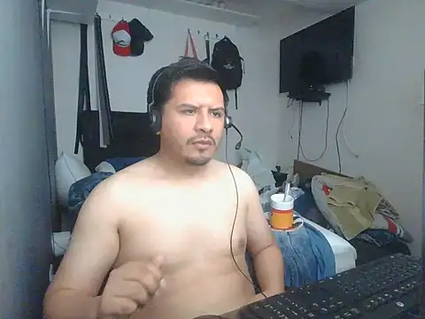 Xxxristiano online show from February 11, 2026, 1:49 pm