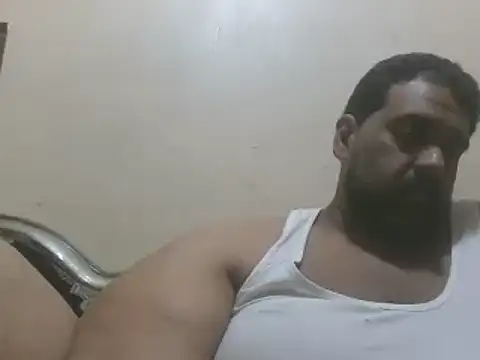 elpoop7305 online show from April 16, 2026, 9:39 pm