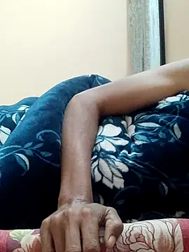 INTERNATIONAL0001 online show from November 15, 2025, 12:19 am