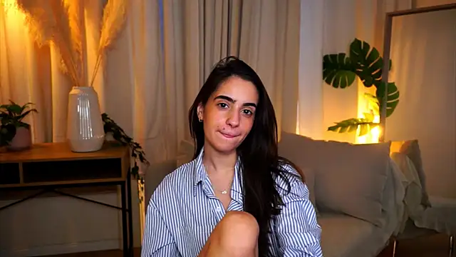 Snapshot of miilky_wayy chatting on November 21, 2025, 11:20 am miilky wayy online show from November 21, 2025, 11:20 am