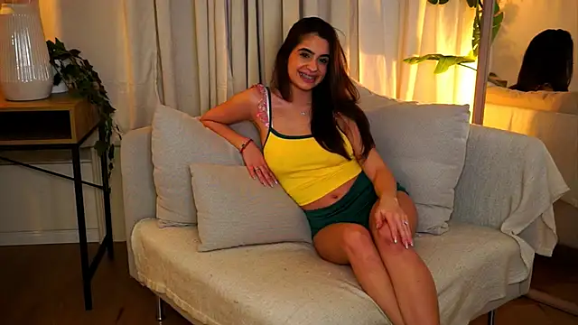 Snapshot of miilky_wayy chatting on December 14, 2025, 5:40 pm miilky wayy online show from December 14, 2025, 5:40 pm