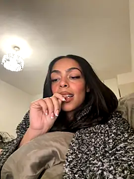 yasmingarcia online show from November 20, 2025, 1:11 pm