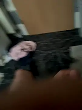 Snapshot of geilheit12 chatting on October 3, 2025, 4:37 pm geilheit12 online show from October 3, 2025, 4:37 pm