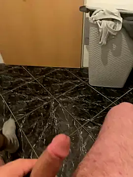 Snapshot of geilheit12 chatting on November 30, 2025, 2:15 am geilheit12 online show from November 30, 2025, 2:15 am