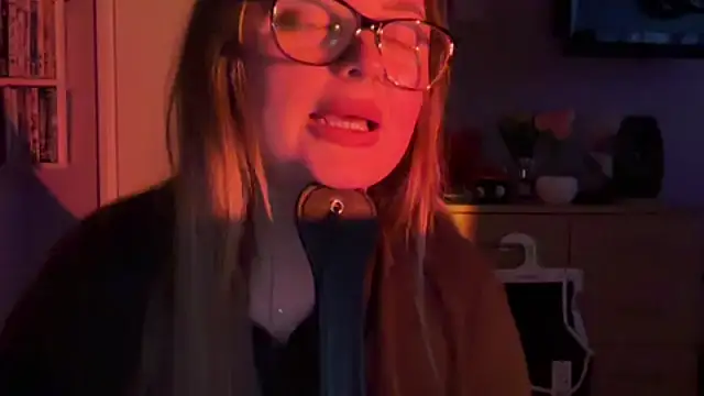 Snapshot of SexySashaxox chatting on February 5, 2026, 12:21 pm SexySashaxox online show from February 5, 2026, 12:21 pm