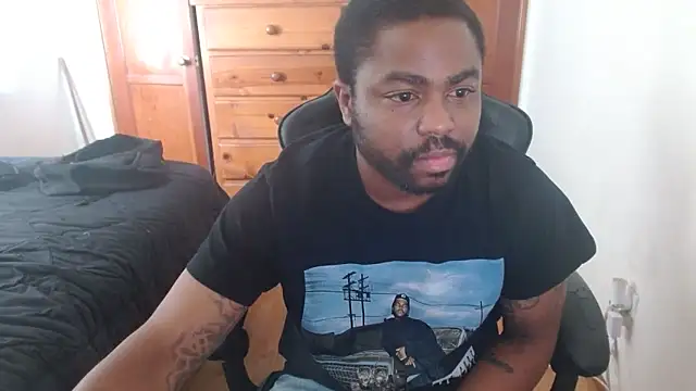 Breadwinnah online show from November 3, 2025, 8:43 pm