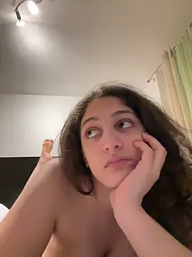 DreamThickCouple online show from December 18, 2025, 10:27 pm