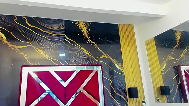 VioletRose as online show from February 6, 2026, 7:28 pm