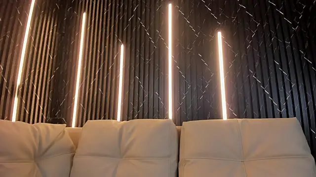 VioletRose as online show from April 13, 2026, 2:50 am