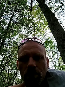 Eat it from the back online show from September 27, 2025, 10:26 pm