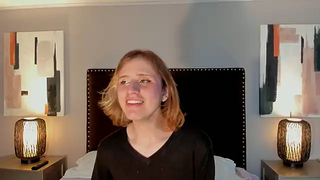 seraphine star online show from April 18, 2026, 12:25 am