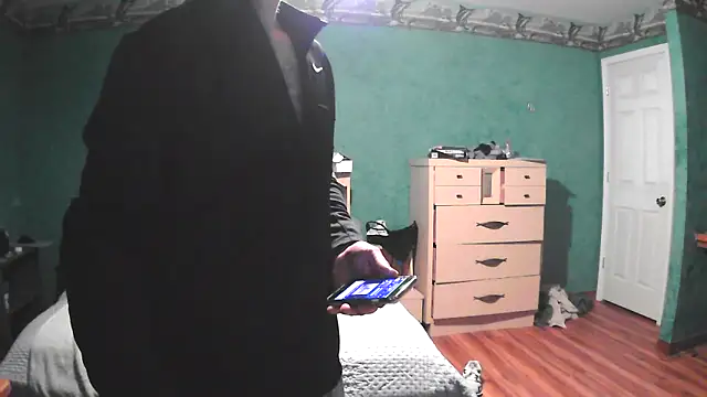 IsAparty online show from October 23, 2025, 5:18 am