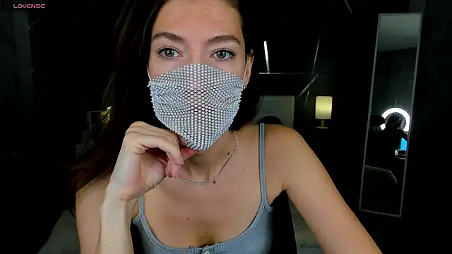 Snapshot of take_me_to_moon chatting on November 7, 2025, 1:38 am take me to moon online show from November 7, 2025, 1:38 am