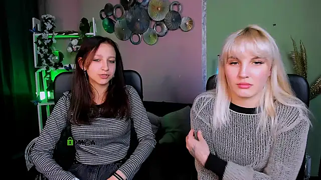 Snapshot of marta_smith chatting on November 13, 2025, 8:19 pm marta smith online show from November 13, 2025, 8:19 pm