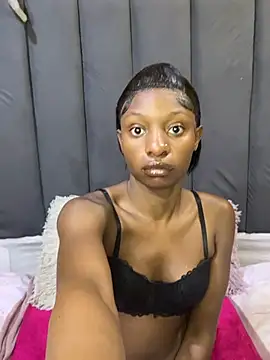 LonelyQueenxx25 online show from July 3, 2026, 11:00 pm