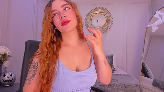 Snapshot of CharlotteBrownn_ chatting on November 3, 2025, 1:29 am CharlotteBrownn online show from November 3, 2025, 1:29 am