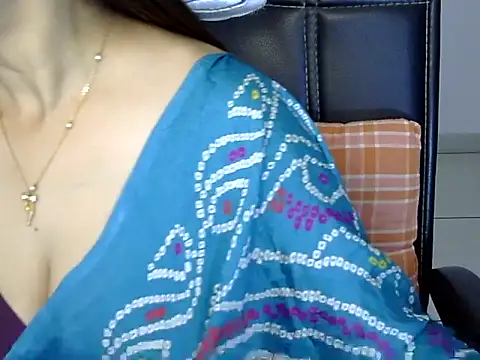 Snapshot of Rumi_cute chatting on November 9, 2025, 12:14 pm Rumi cute online show from November 9, 2025, 12:14 pm