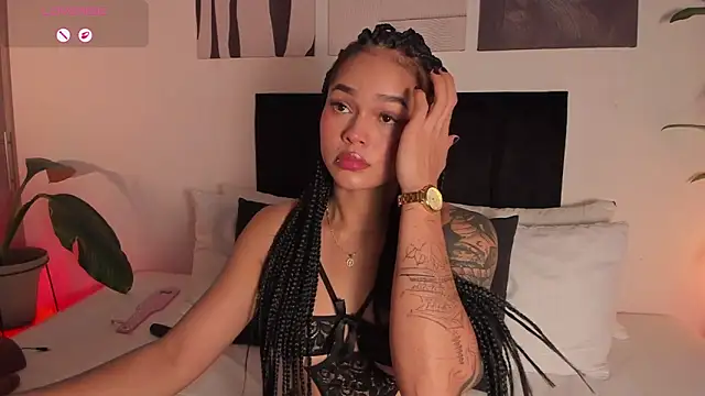 Snapshot of izzyvega__ chatting on February 1, 2026, 12:09 am izzyvega online show from February 1, 2026, 12:09 am