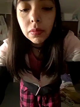Snapshot of missapril0101 chatting on May 18, 2026, 3:57 am missapril0101 online show from May 18, 2026, 3:57 am