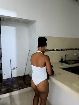 Mia-sensual online show from November 1, 2025, 1:51 am