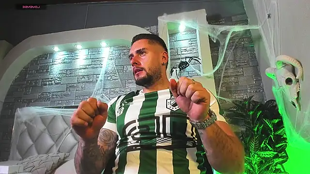 dominic de luca online show from October 27, 2025, 2:37 am