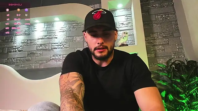 dominic de luca online show from November 3, 2025, 3:41 am