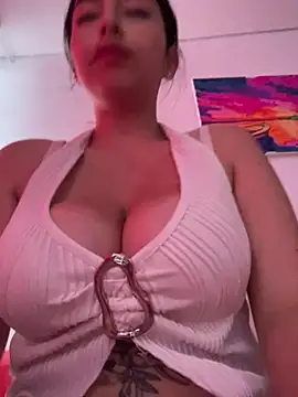 larsonbeverly online show from March 20, 2026, 8:14 pm