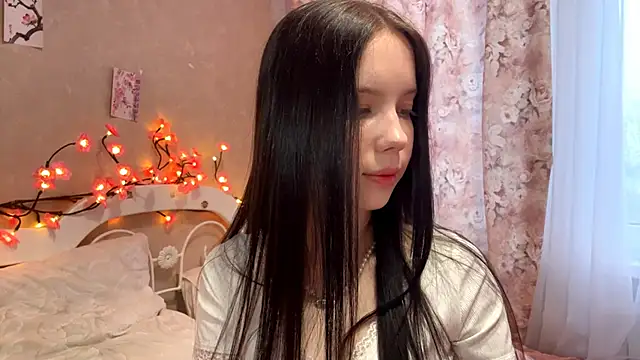 AxyKitten online show from November 10, 2025, 11:20 am