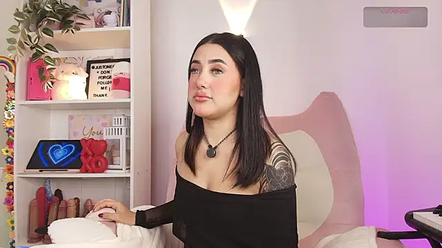 Snapshot of justonecute chatting on March 3, 2026, 1:12 am justonecute online show from March 3, 2026, 1:12 am