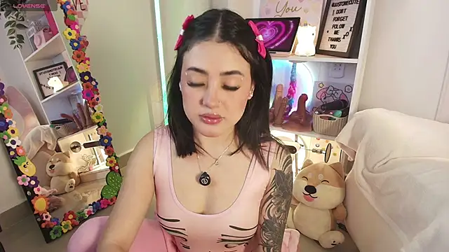 Snapshot of justonecute chatting on April 23, 2026, 11:29 pm justonecute online show from April 23, 2026, 11:29 pm
