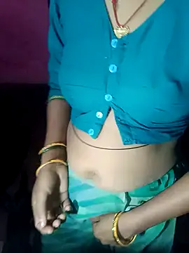 Snapshot of Sonam9696 chatting on December 1, 2025, 6:57 pm Sonam9696 online show from December 1, 2025, 6:57 pm