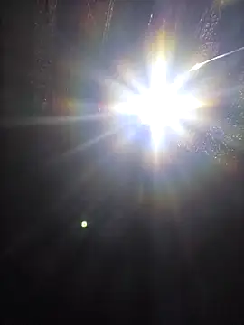 Snapshot of Romance32 chatting on December 4, 2025, 5:50 am Romance32 online show from December 4, 2025, 5:50 am