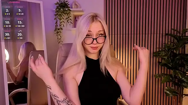 CatEyePro online show from March 6, 2026, 1:57 am