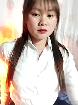 Snapshot of Sisi_dy01 chatting on May 6, 2026, 1:49 pm Sisi dy01 online show from May 6, 2026, 1:49 pm