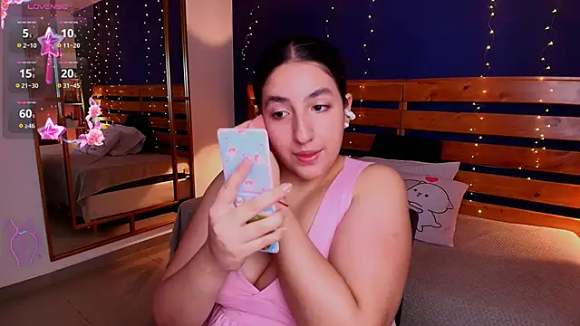 ambar lover online show from September 15, 2025, 7:47 pm