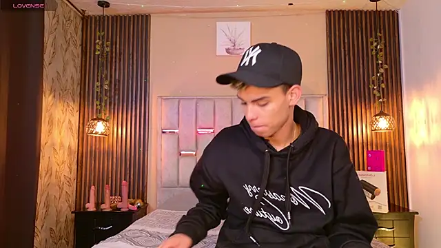 Snapshot of Room_69x chatting on May 9, 2026, 1:49 pm Room 69x online show from May 9, 2026, 1:49 pm