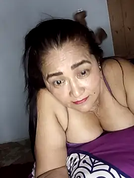 Snapshot of linda_luna29 chatting on September 18, 2025, 1:51 am linda luna29 online show from September 18, 2025, 1:51 am